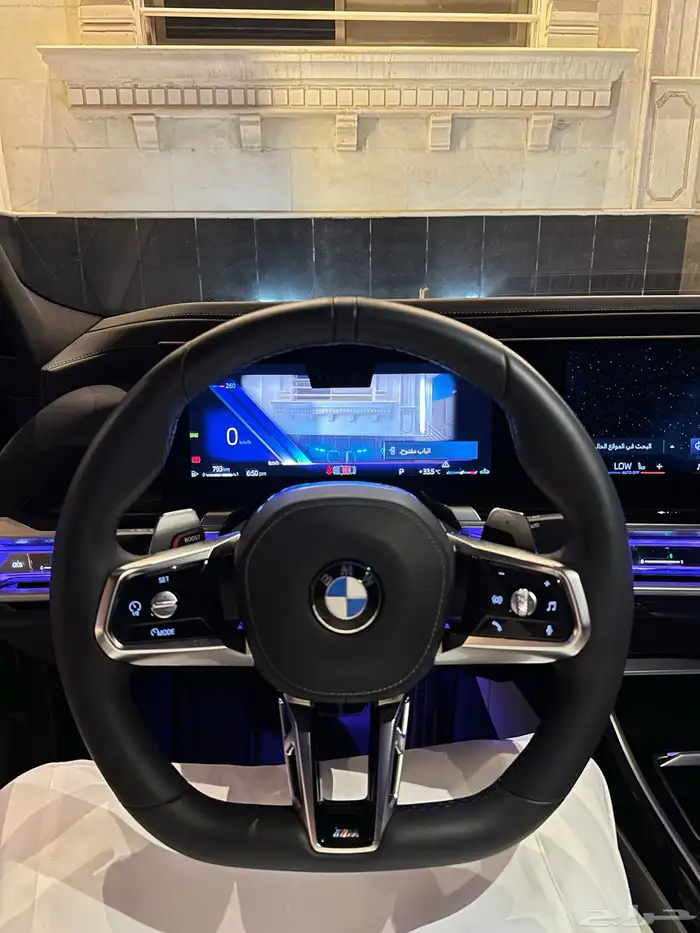 بي ام دبليو 740i 2025 شبه جديدة للبيع 17