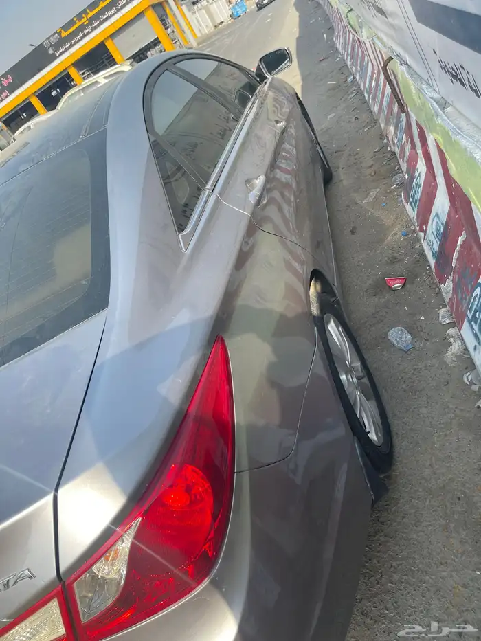 Hyundai sonata 2
