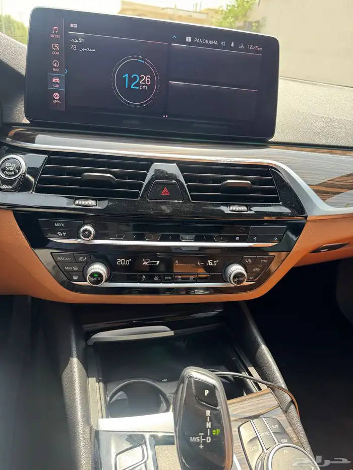 BMW 520i موديل2023 41