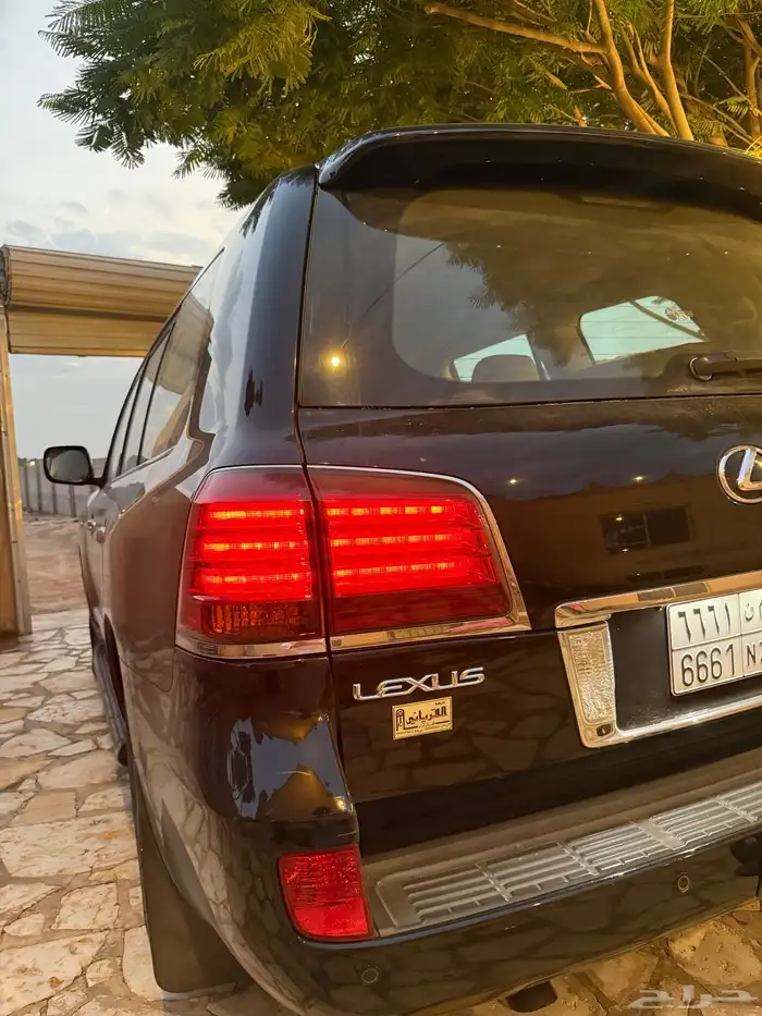 جيب لكزس LX570 بريمي 44