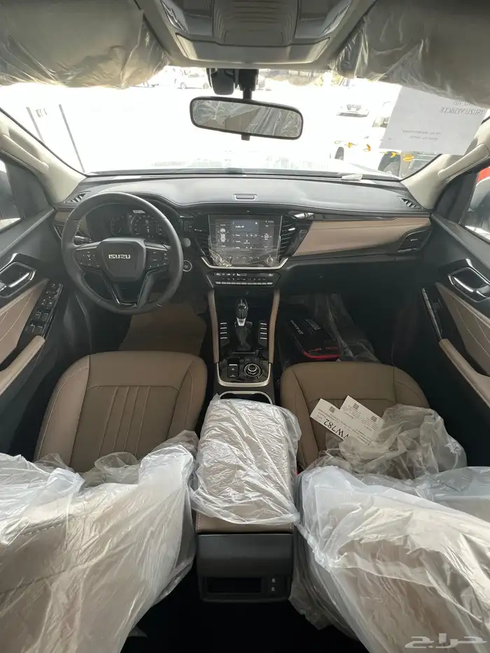 ايسوزو جيب MUX 2025 8