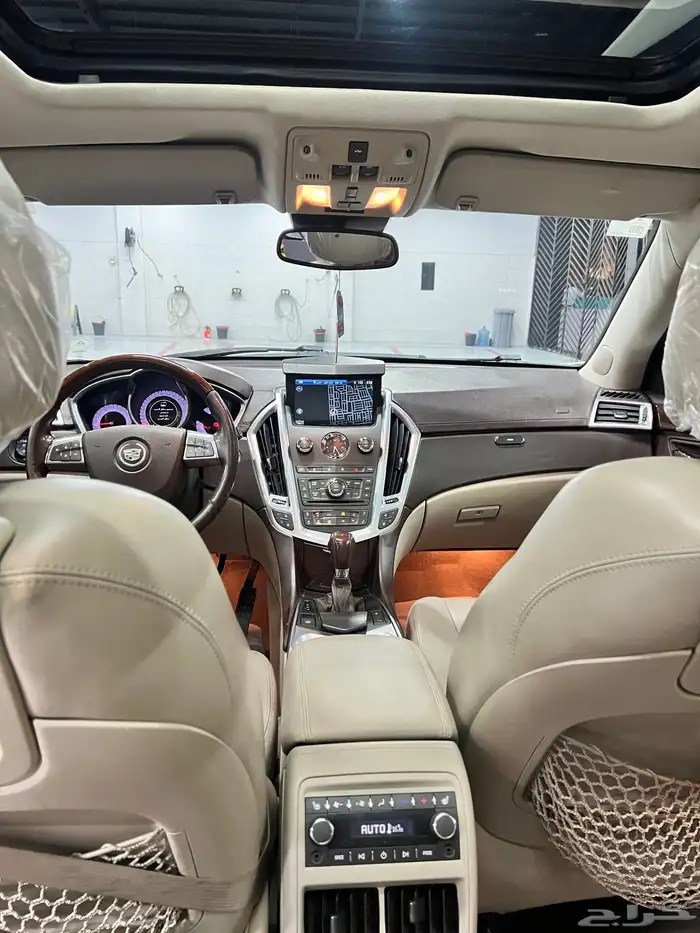 كاديلاك 2011 SRX فل كامل مخزن 33