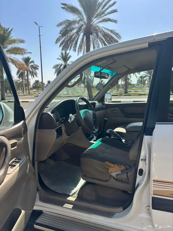 لاندكروزر 2001 10