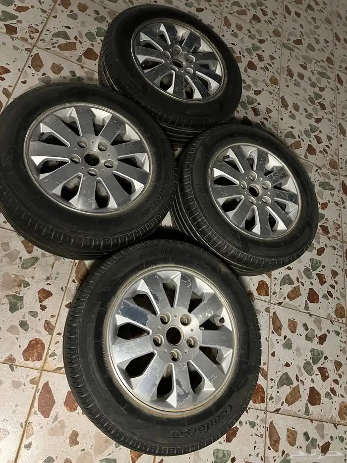 جنوط مع كفرات كابرس ال تي زد 2006 اصلي 0