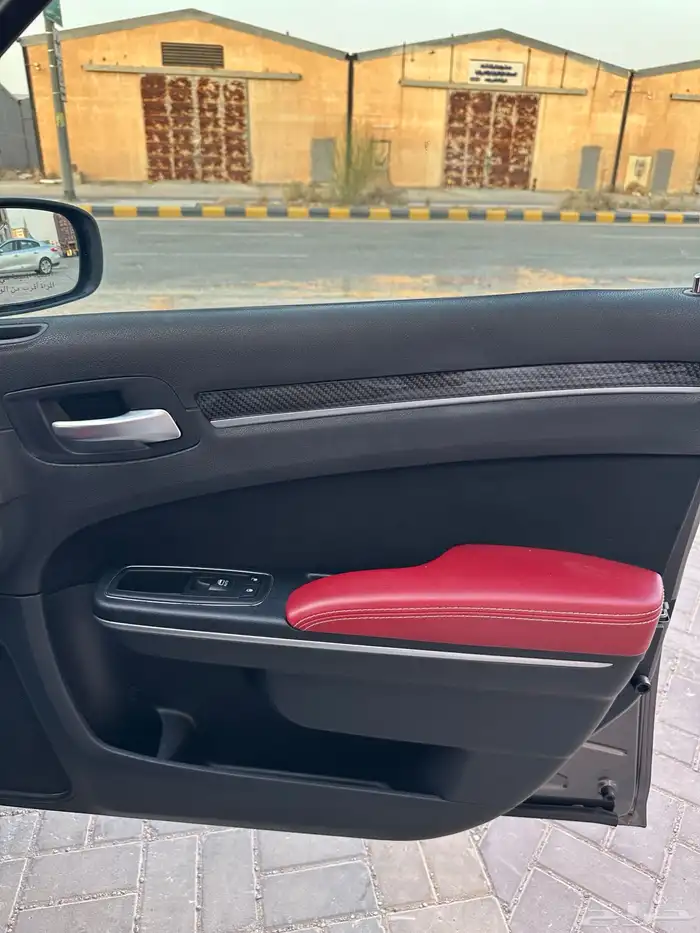 كرايسلر SRT بلاك ايدشن 2014 73