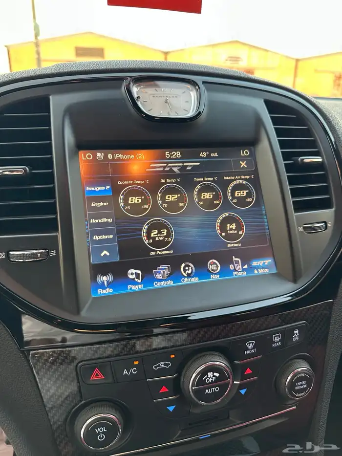 كرايسلر SRT بلاك ايدشن 2014 61