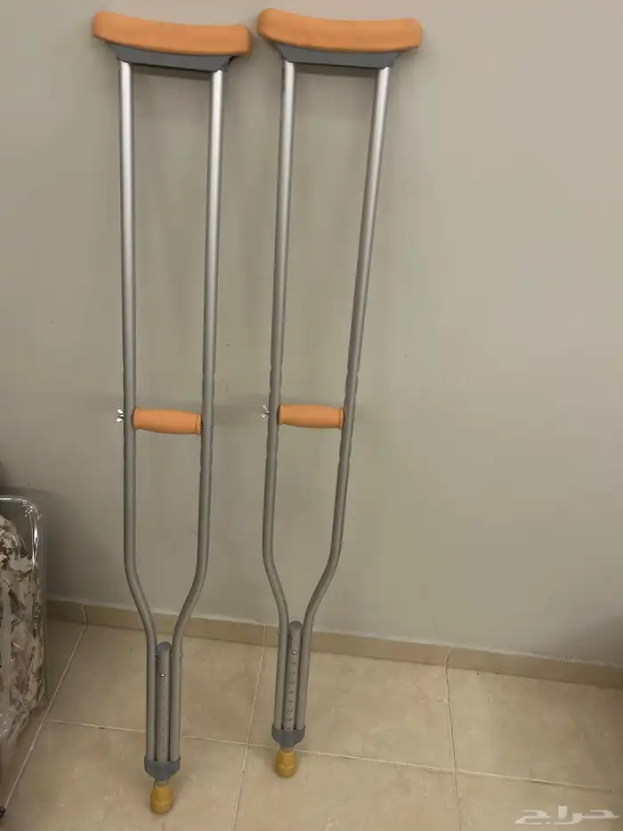 عكازات للبيع 1