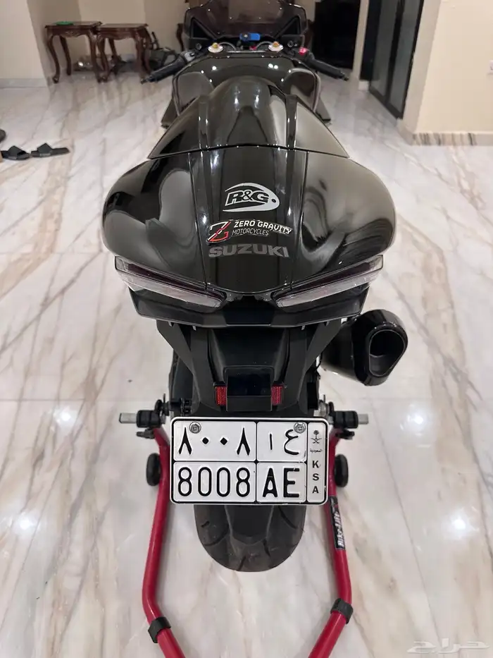 دباب هايبوزا 2024 اسود 4