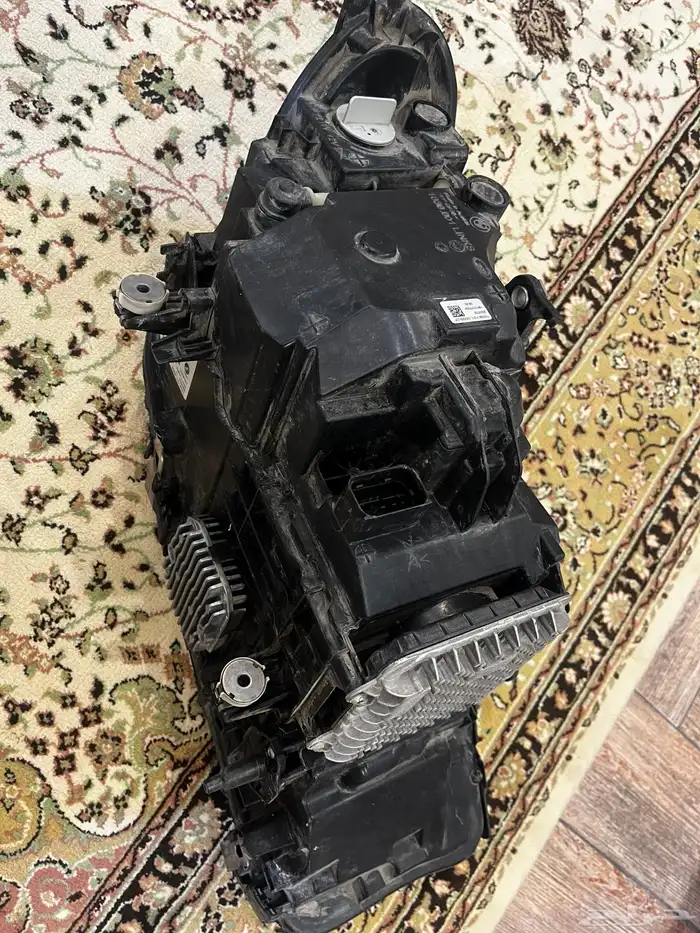 قطع غيار بي ام 520i 0