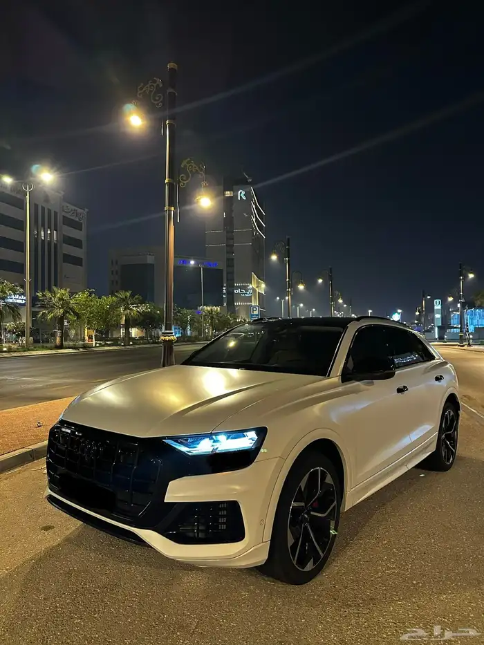 اودي Q8 Premium Black Edition 0