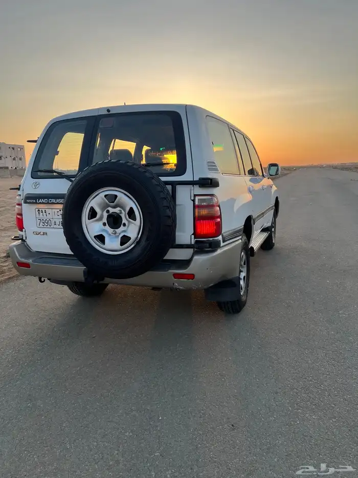 جيب لاندكروزر 2001G 1