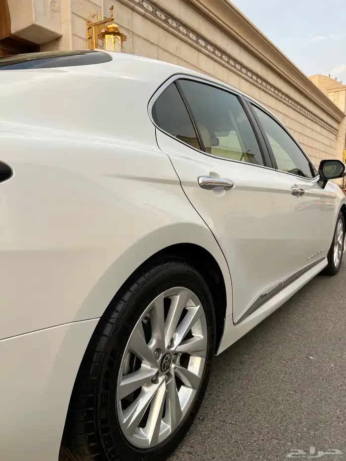 للبيع كامري GLE 2024 فل كامل نظيفه جدا 26