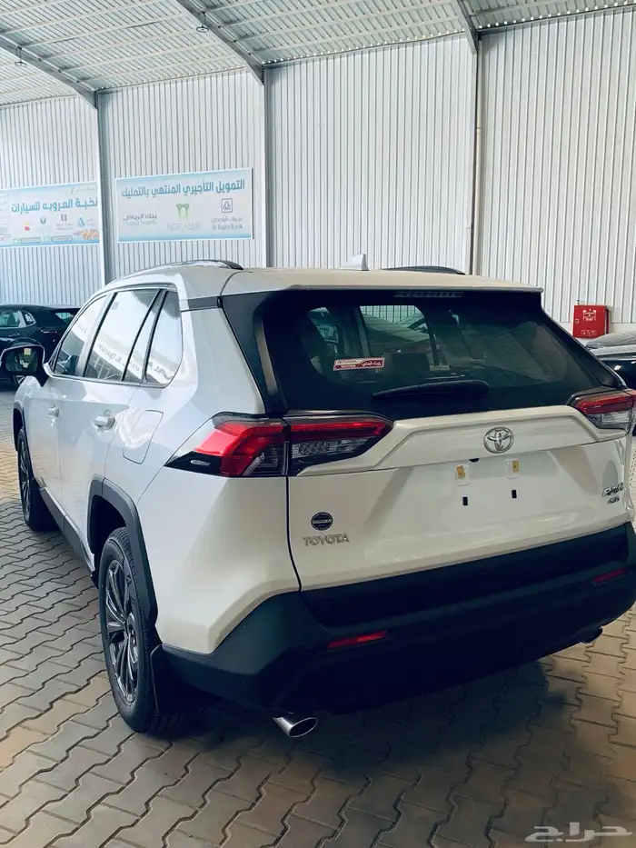 تايوتا راف فور XLE الموديل 2024 10