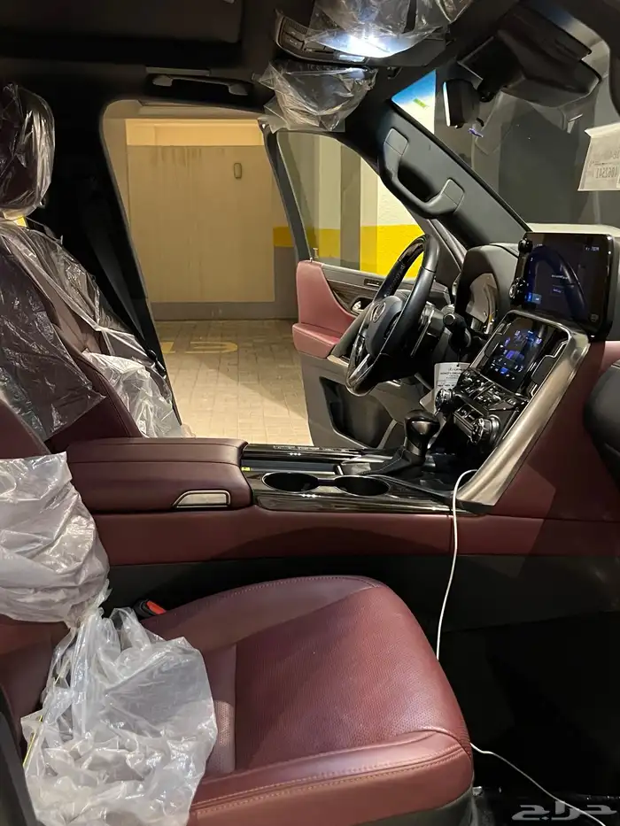 جيب لكزس BB 2024سعودي ممشى 33 الف فقط 15