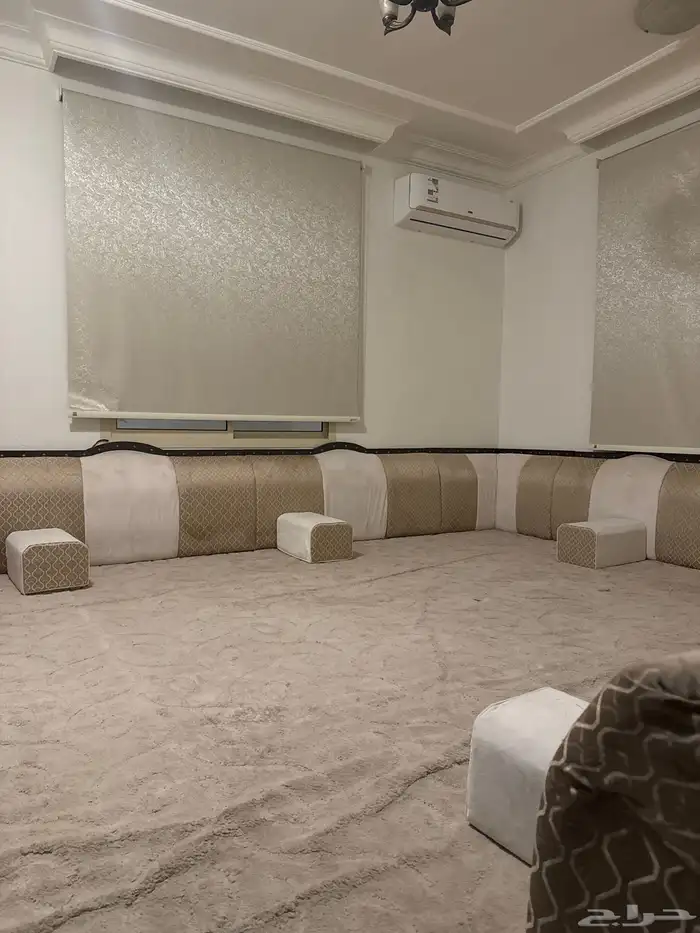 مجلس ضهر 4  5 للبيع 0