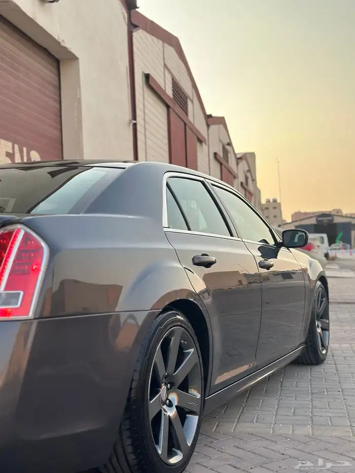 كرايسلر SRT بلاك ايدشن 2014 21