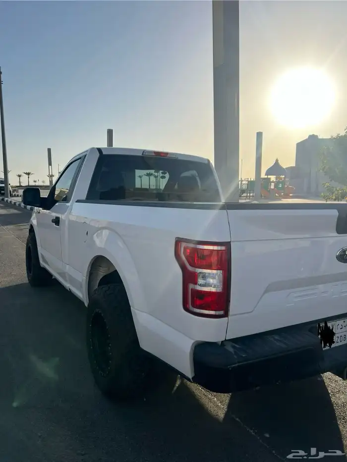 فورد F150 بدون دبل V8 4