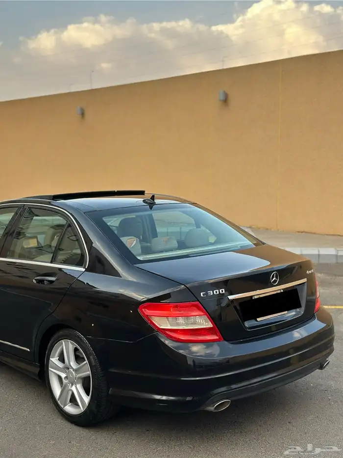 مرسيدس C300 2010 6