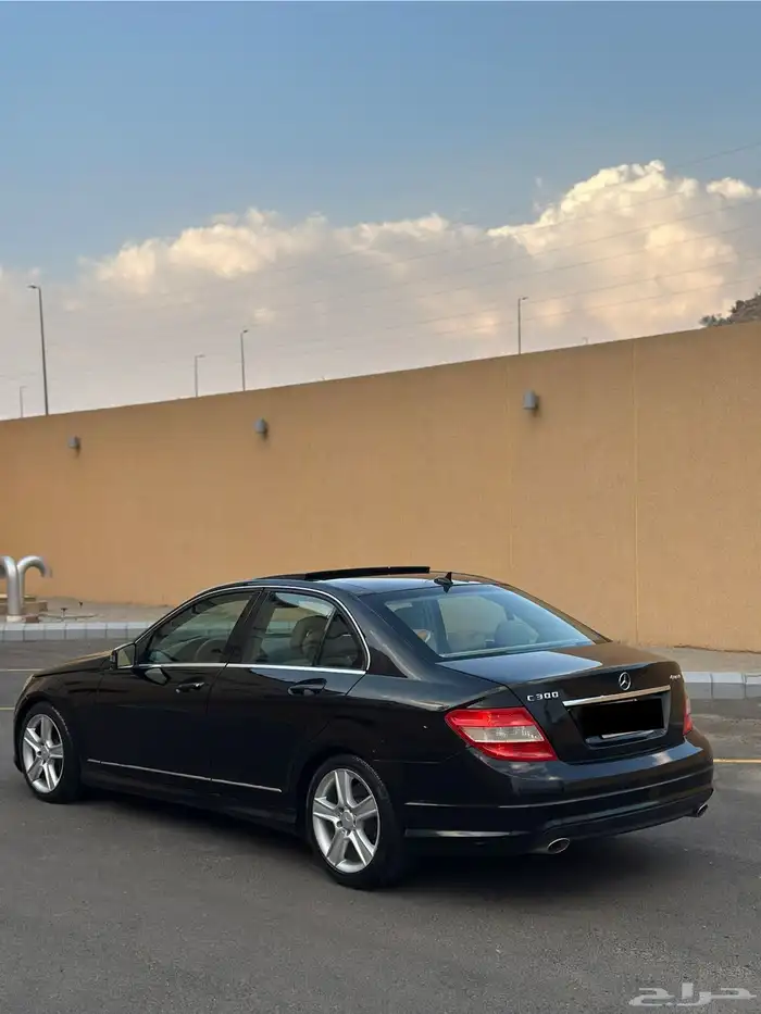 مرسيدس C300 2010 7
