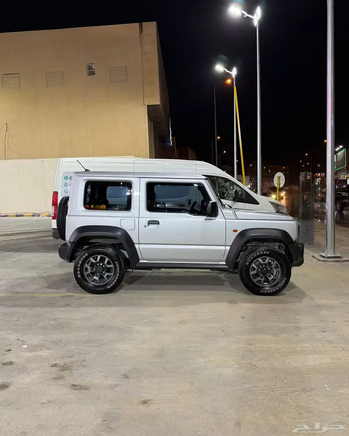 سوزوكي جمني 0