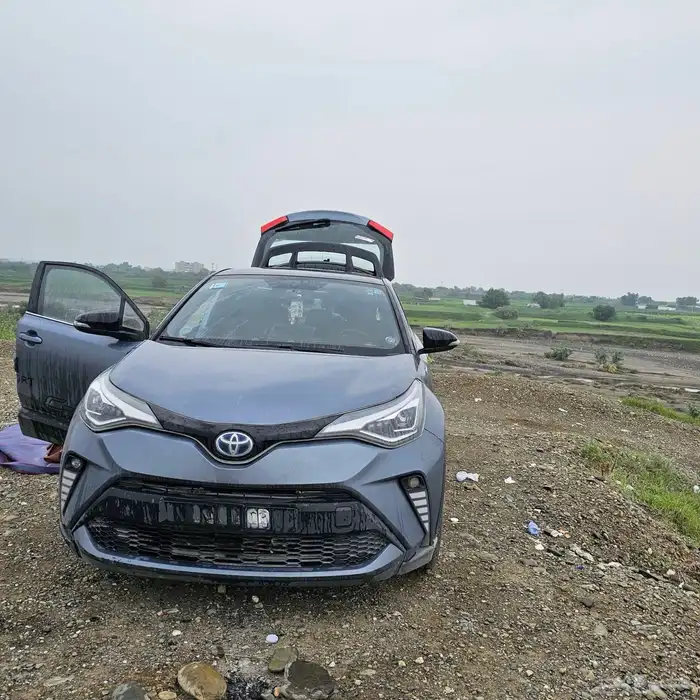 للبيع C-HR 0