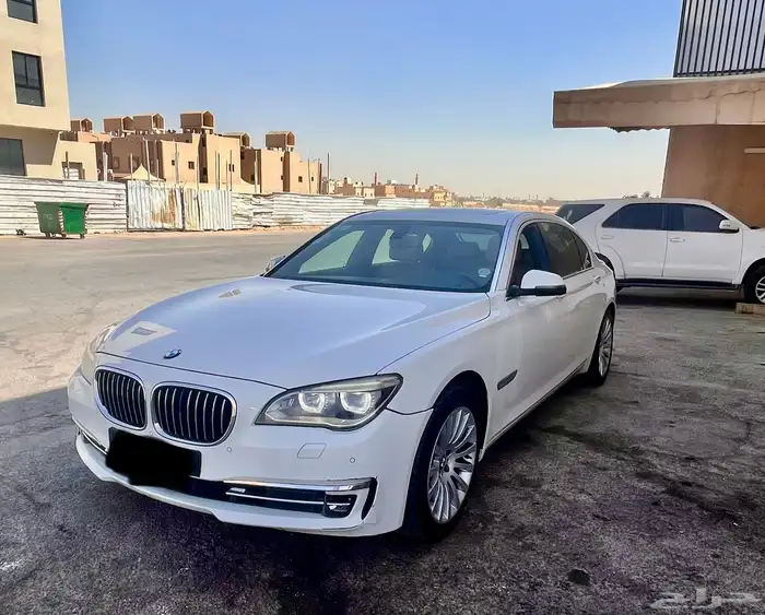 بي ام 730 li ابيض داخلي جملي 2014 0