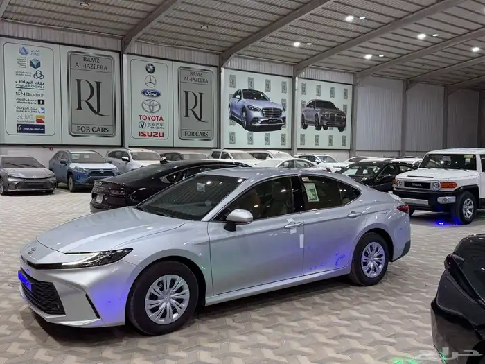 تويوتا كامري E 2025 سعودي عبداللطيف 2