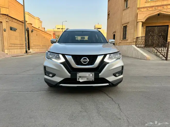 نيسان اكس تريل موديل 2022 0