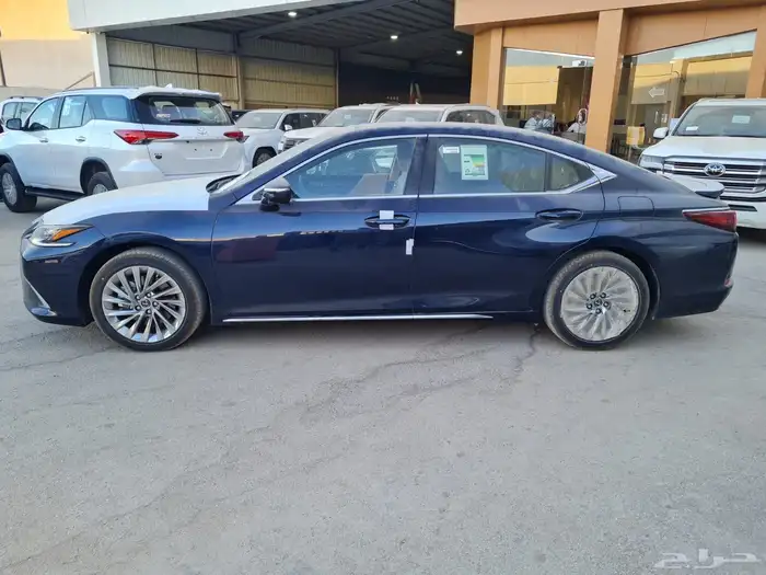 لكزس ES350 DD 2025 17