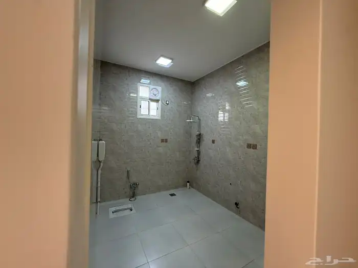فيلا فاخرة للإيجار 36
