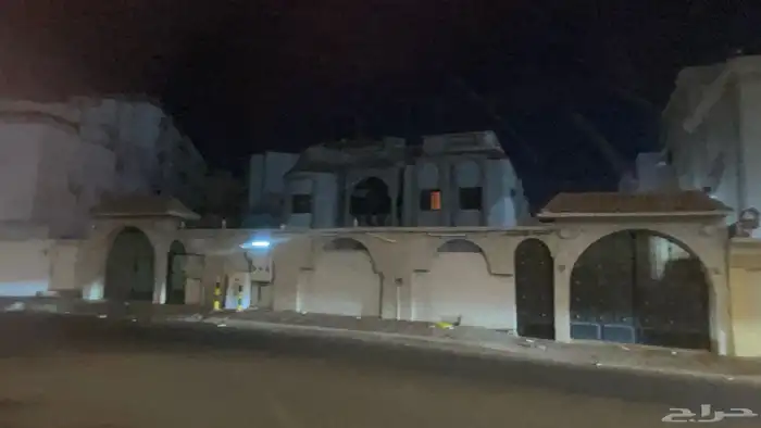 عقار للبيع مساحة 1056م فرصتك للاستثمار والسكن 2