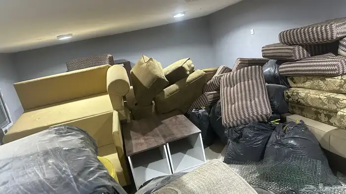 اثاث كنبات مجلس للبيع جديده وقديمه مجموعة للبيع 7