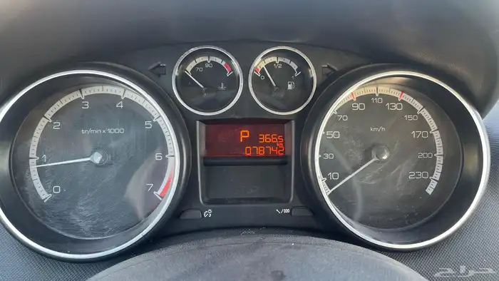 للبيع بيجو 308 موديل 2013 2