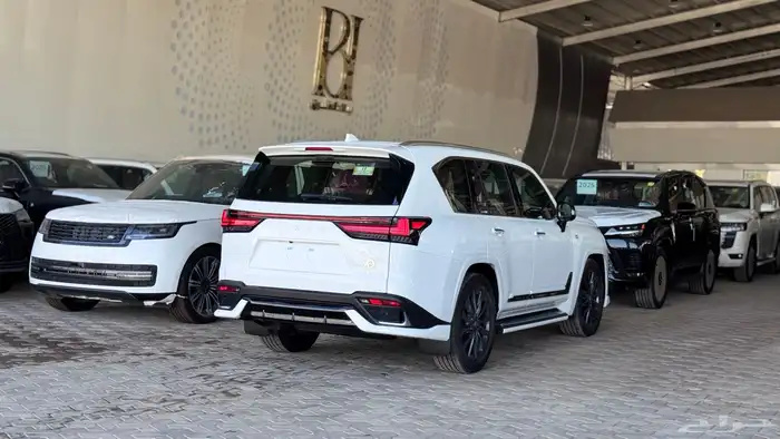 لكزس F SPORT وارد الساير موديل 2025 3