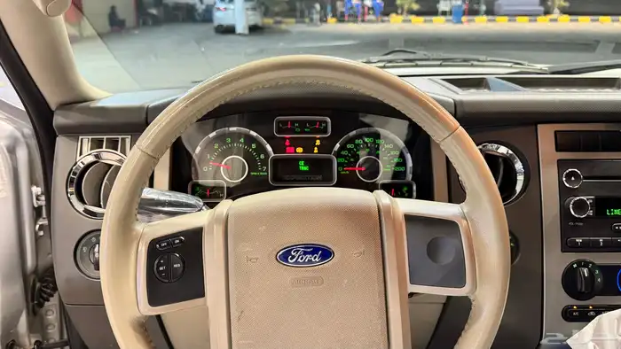 فورد اكسبيدشن 2013 ممشاه 182الف فقط 8