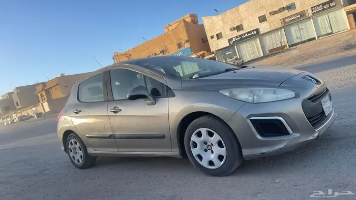 للبيع بيجو 308 موديل 2013 6