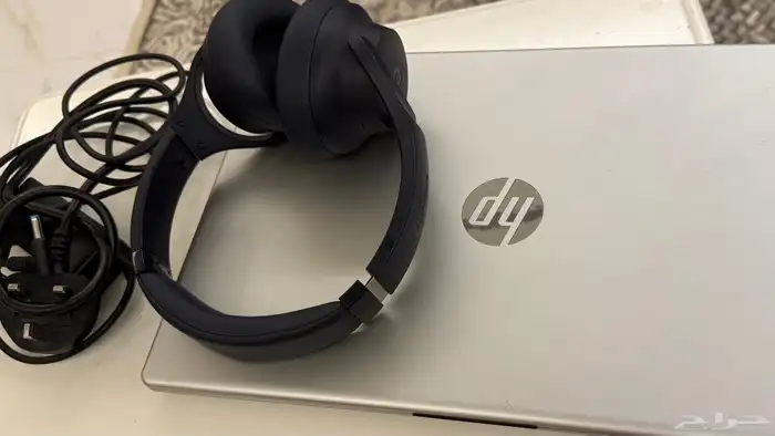 لابتوب hp مستعمل استعمال نظيف مع ملحقاته 0