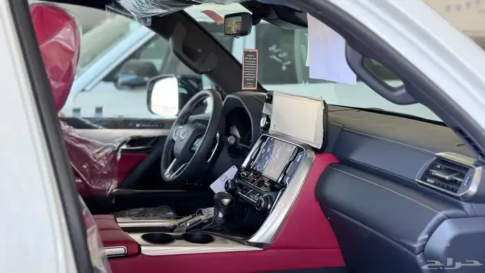 لكزس F SPORT وارد الساير موديل 2025 5