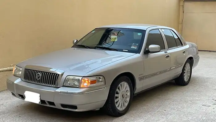 فورد قراند ماركيز 2010 0