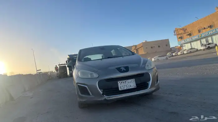للبيع بيجو 308 موديل 2013 0
