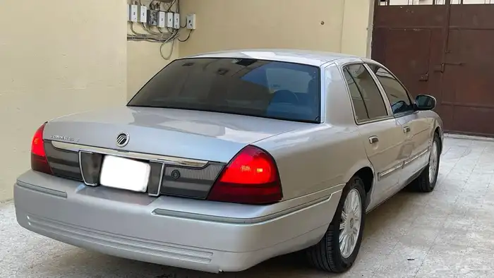 فورد قراند ماركيز 2010 3