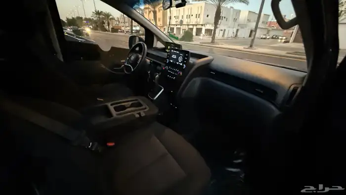 هونداي ستاريا 2023 ديزل 16