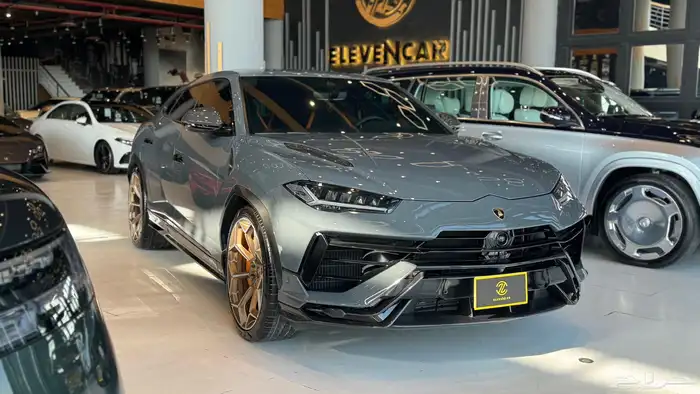 urus performante 2023 مستخدم 0