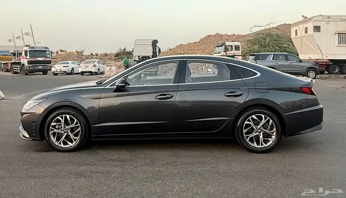 هيونداي سوناتا 2022 ( بنزين ) شبه جديدة للبيع 6
