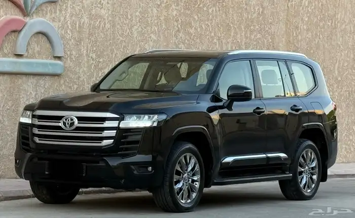 لندكروزر 2023 L4 6