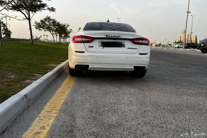 Maserati Quattroporte GTS Black Edition v8 twin turbo 3