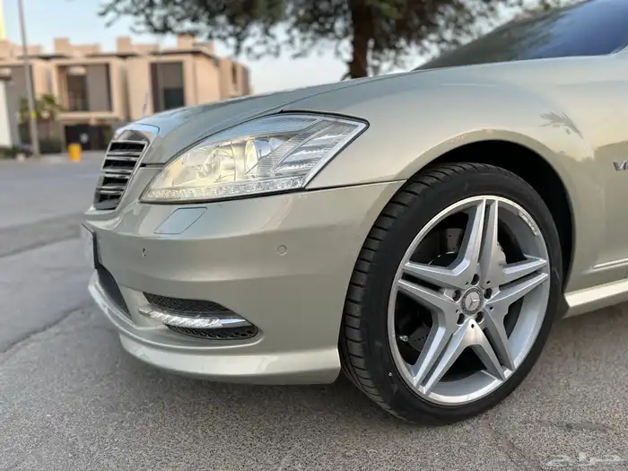 مرسيدس بانوراما مخزن بحالة الوكالة ممشى 77 الف s600 9