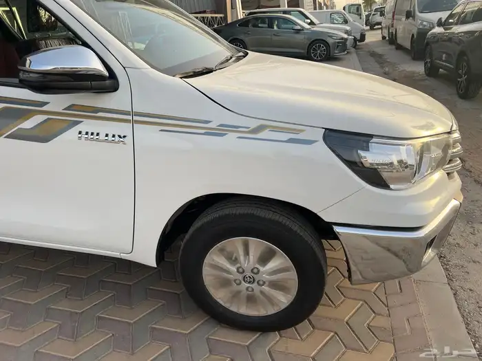 هايلوكس غمارتين اوتوماتيك جنوط بنزين كويتي 2025 3