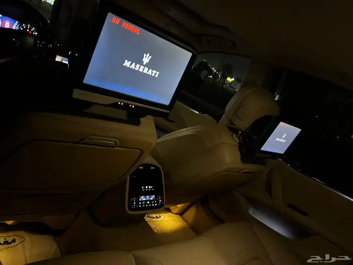 Maserati Quattroporte GTS Black Edition v8 twin turbo 19