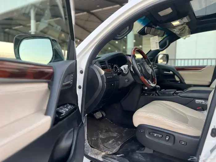 لكزس - LX 570 - 2016 - سعودي - فل 10